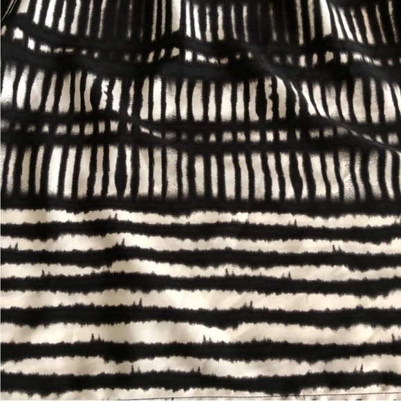 Express One Shoulder Black and White Dress - Picture 2 of 8